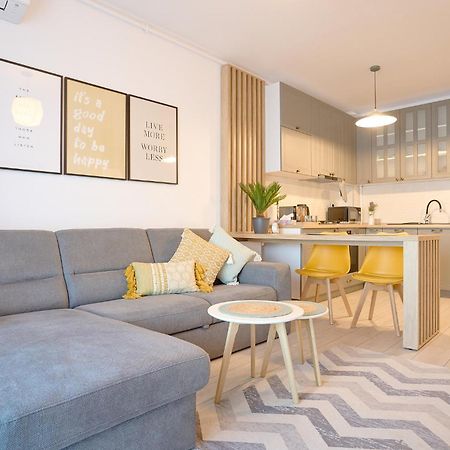 Moon Plaza Deluxe Studios บูคาเรสต์ ภายนอก รูปภาพ