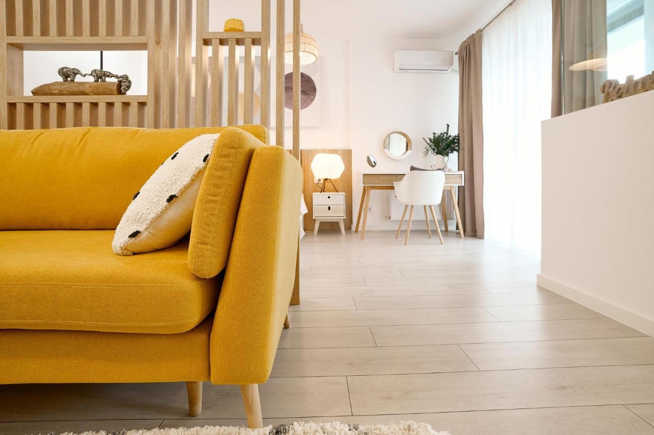 Moon Plaza Deluxe Studios บูคาเรสต์ ภายนอก รูปภาพ