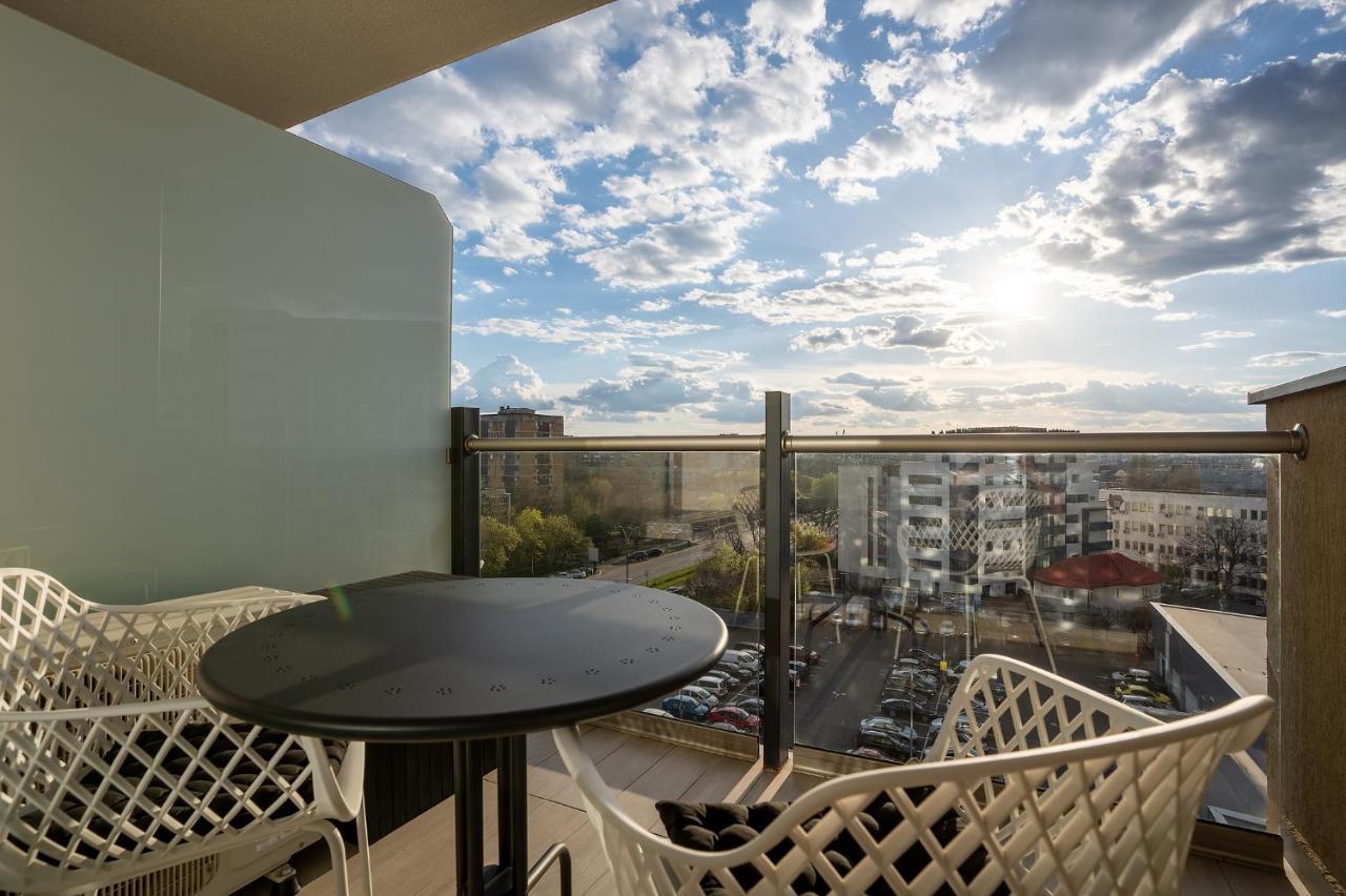 Moon Plaza Deluxe Studios บูคาเรสต์ ภายนอก รูปภาพ