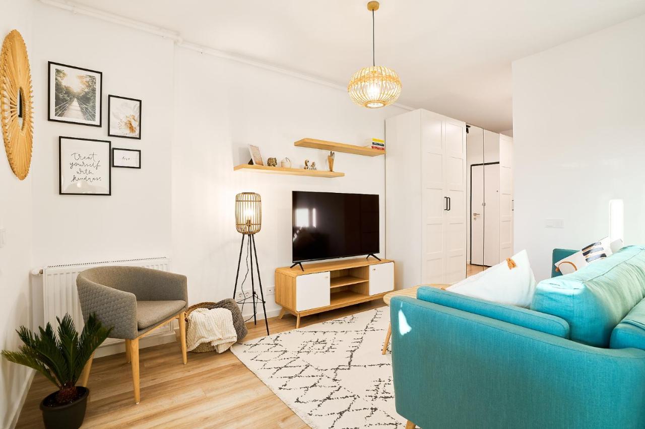 Moon Plaza Deluxe Studios บูคาเรสต์ ภายนอก รูปภาพ