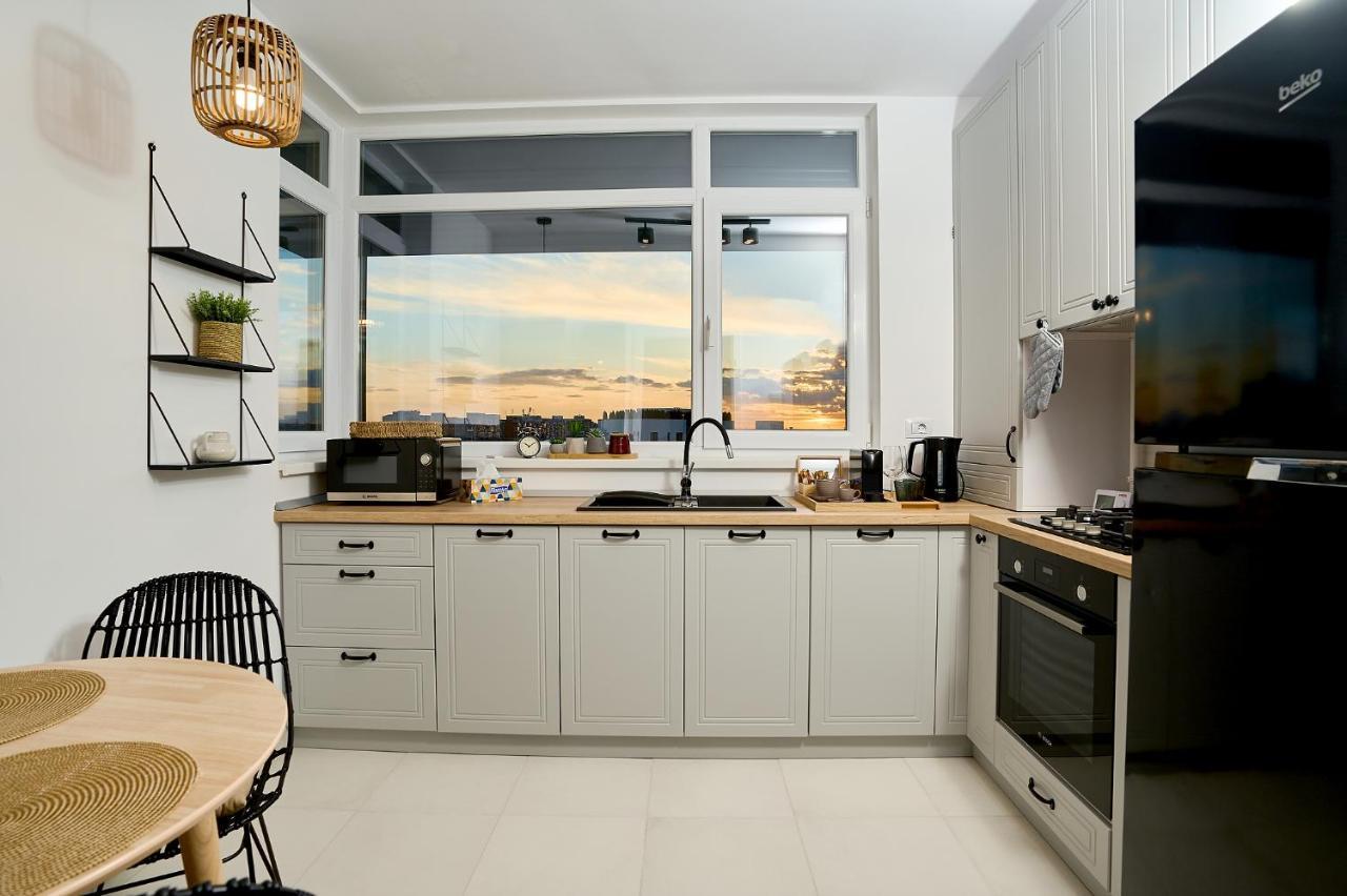 Moon Plaza Deluxe Studios บูคาเรสต์ ภายนอก รูปภาพ