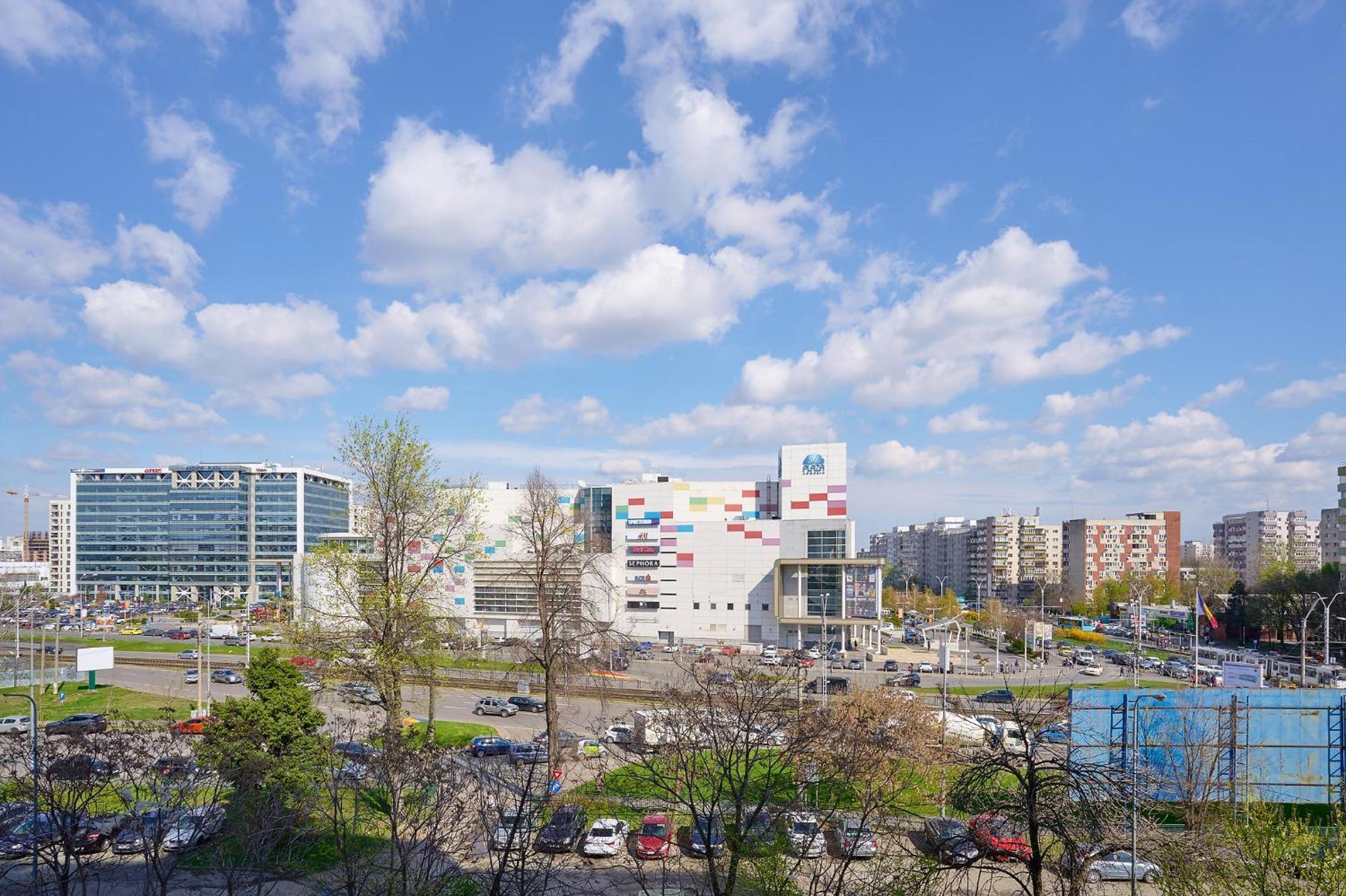 Moon Plaza Deluxe Studios บูคาเรสต์ ภายนอก รูปภาพ